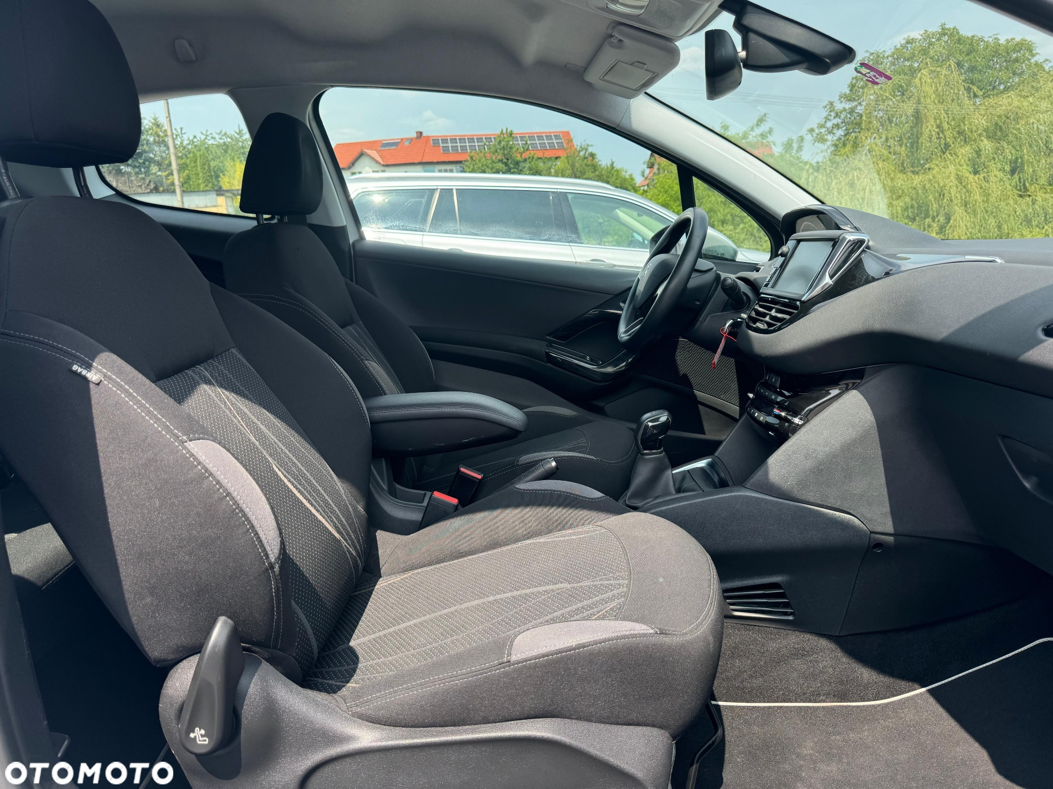 Peugeot 208 1.2 PureTech Active - 19
