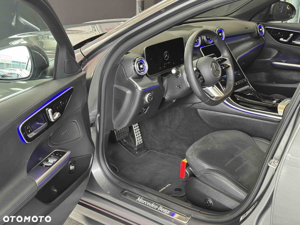 Mercedes-Benz Klasa C 180 mHEV AMG - 13