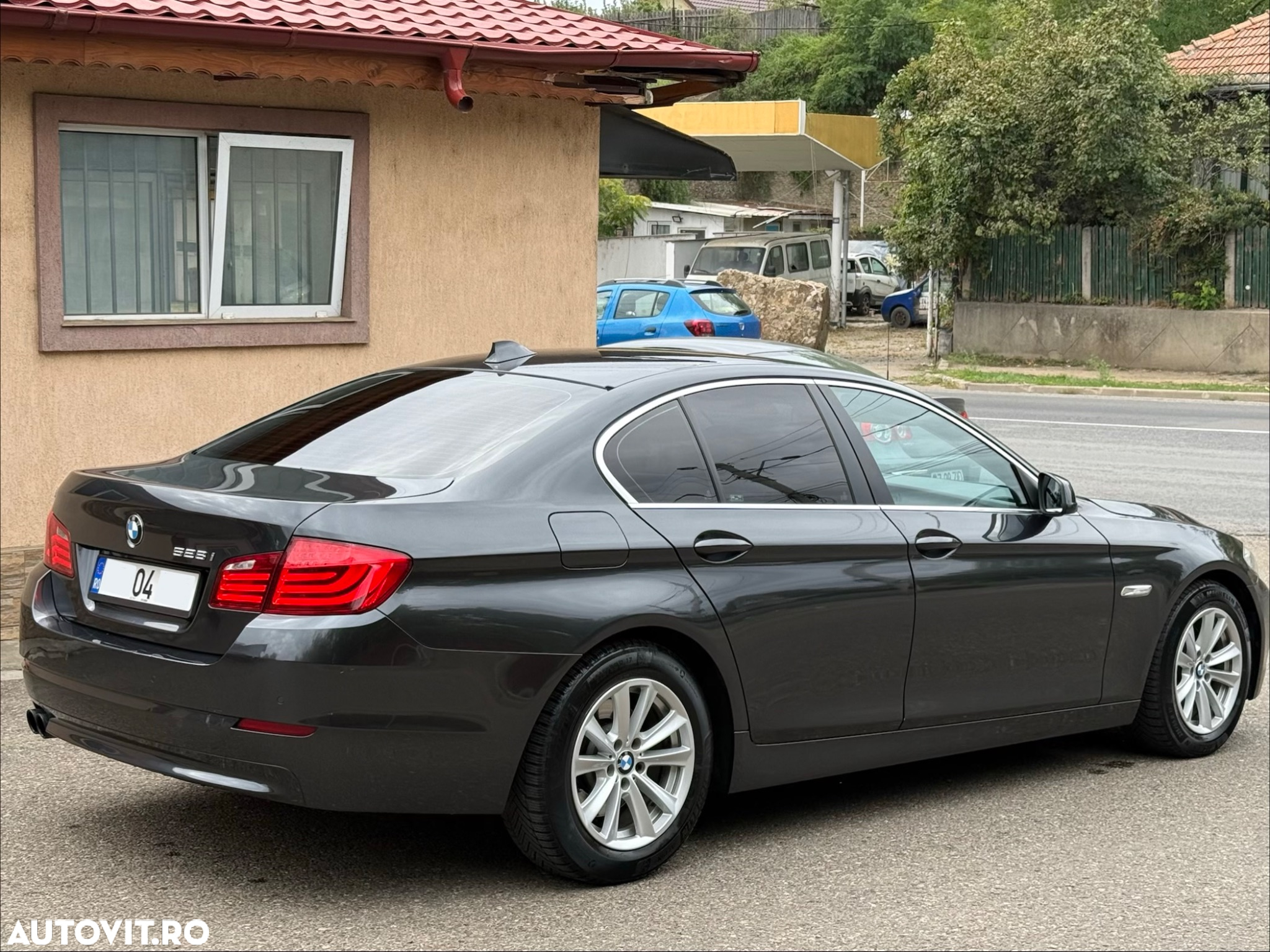 BMW Seria 5 528i Aut. - 5