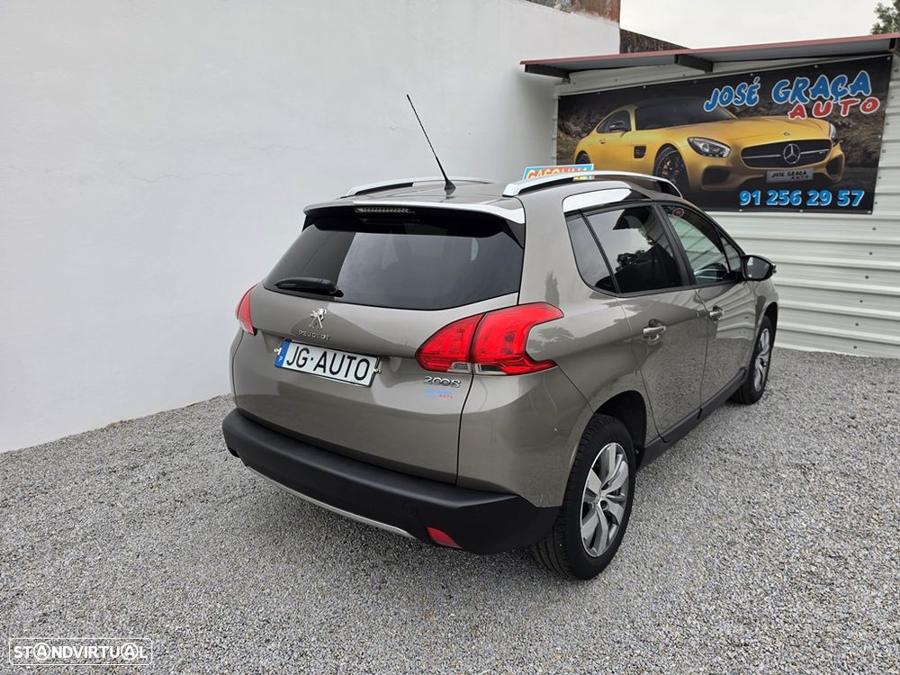 Peugeot 2008 PureTech 82 Style - 3