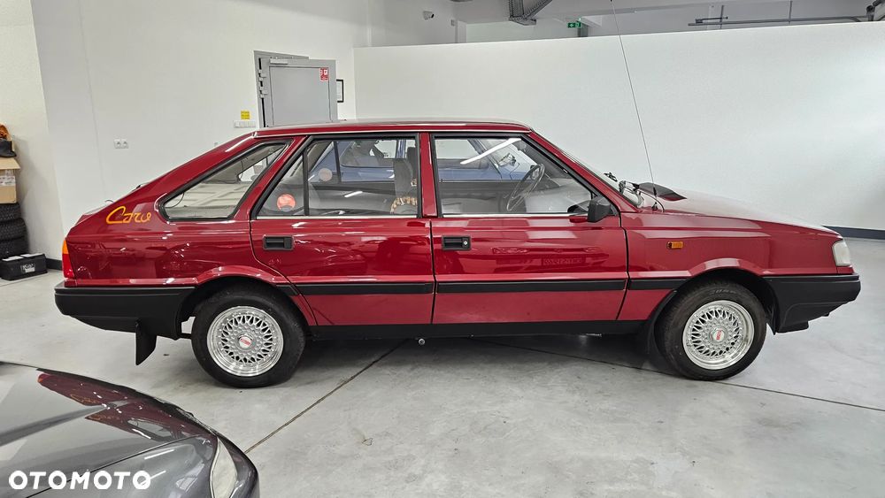 Polonez Caro - 8