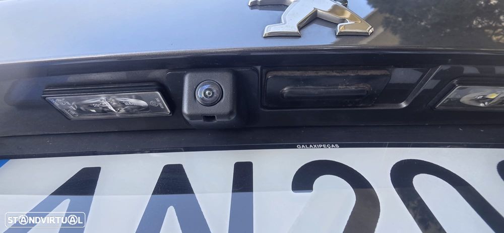 Peugeot 2008 1.5 BlueHDi Allure Pack - 33