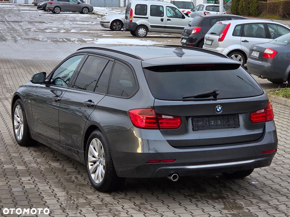 BMW Seria 3 320d Blue Performance Modern Line - 11