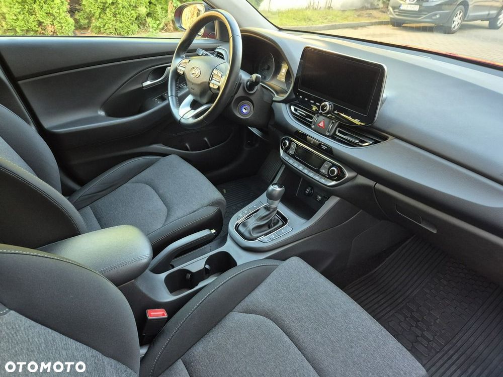 Hyundai i30 1.5 T-GDI 48V Smart DCT - 24