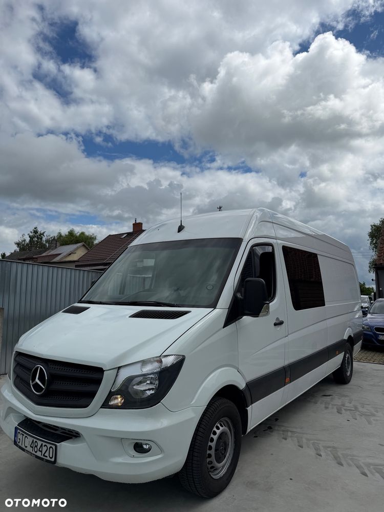 Mercedes-Benz Sprinter - 2