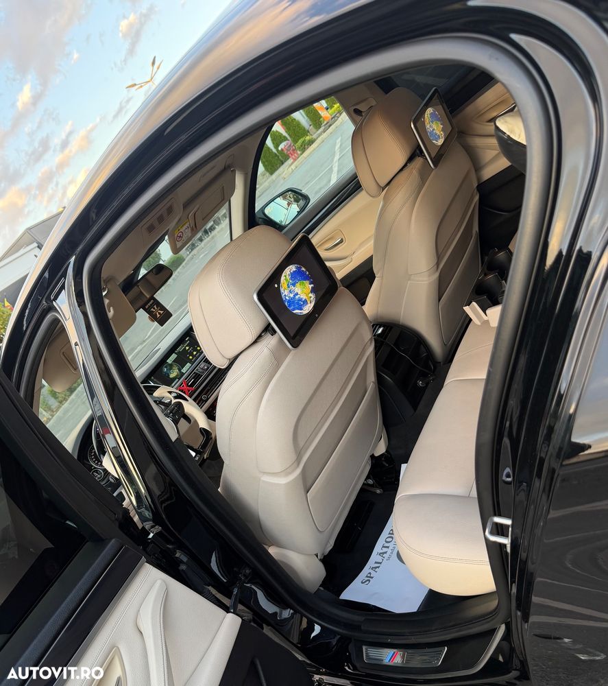 BMW Seria 5 530d xDrive AT - 25