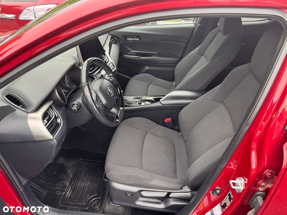 Toyota C-HR - 31