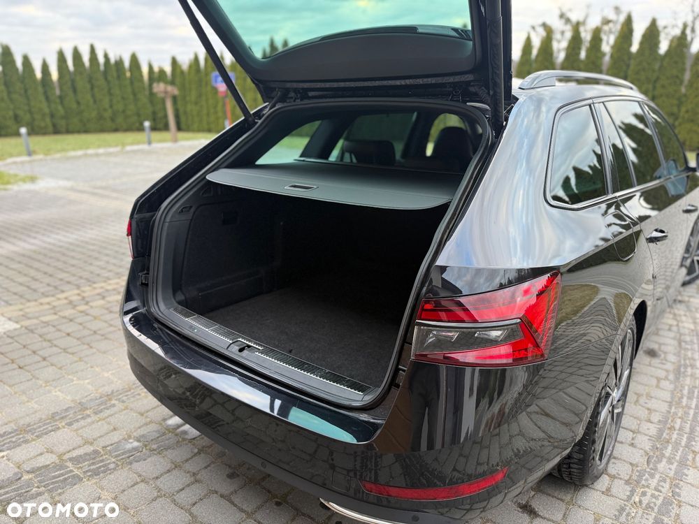 Skoda Superb 2.0 TDI Sportline DSG - 13