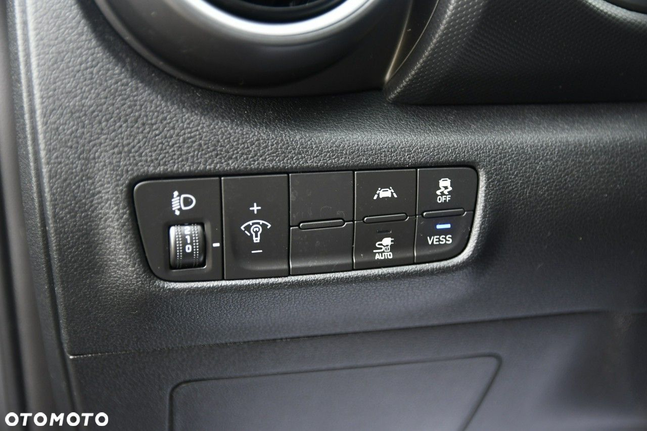 Hyundai Kona - 33