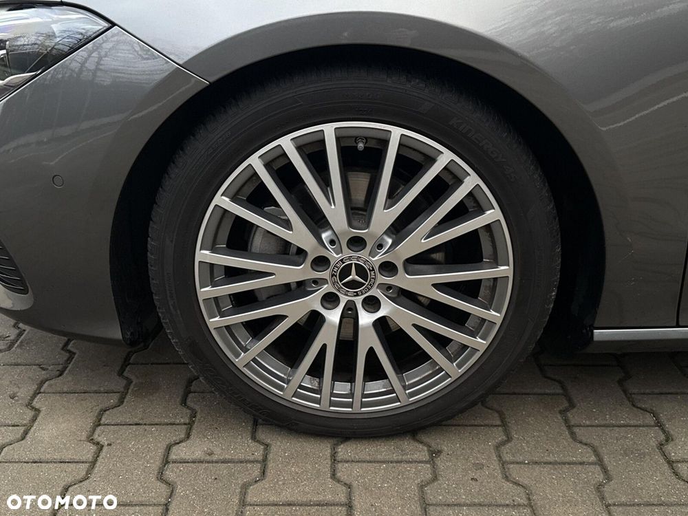 Mercedes-Benz CLA 180 Progressive 7G-DCT - 5