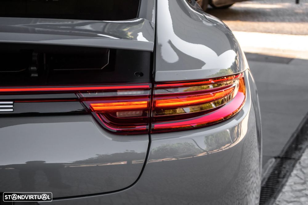 Porsche Panamera 4 E-Hybrid - 10