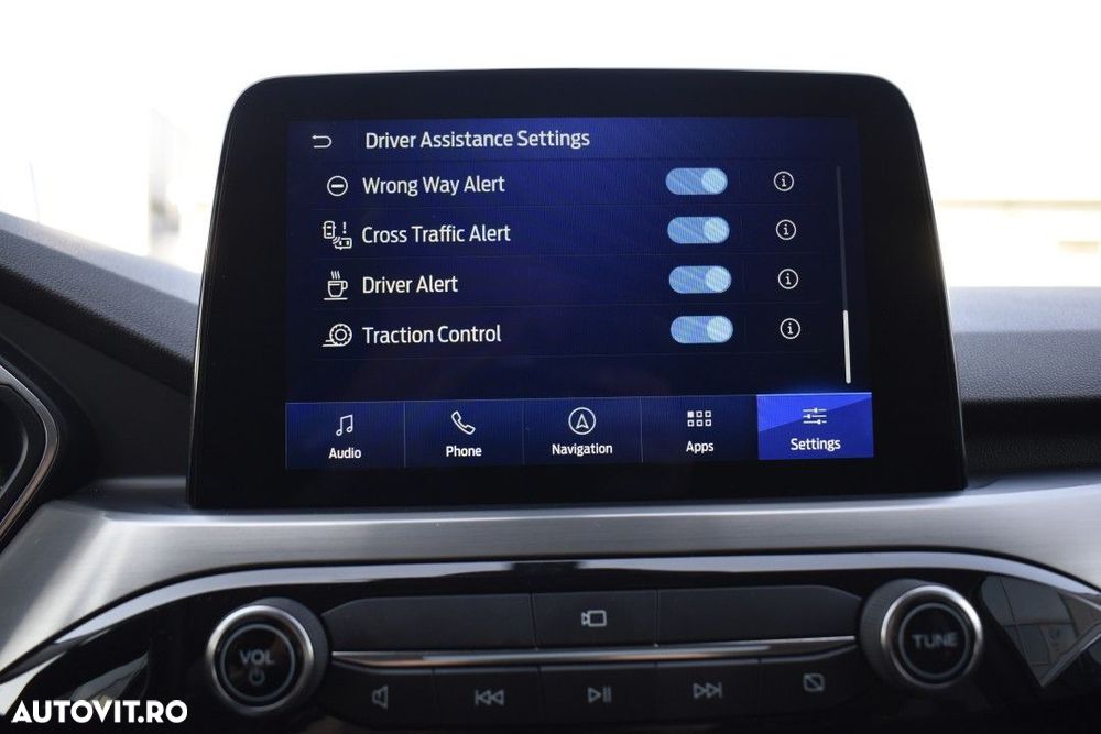 FORD Kuga 2023 — imagine 18