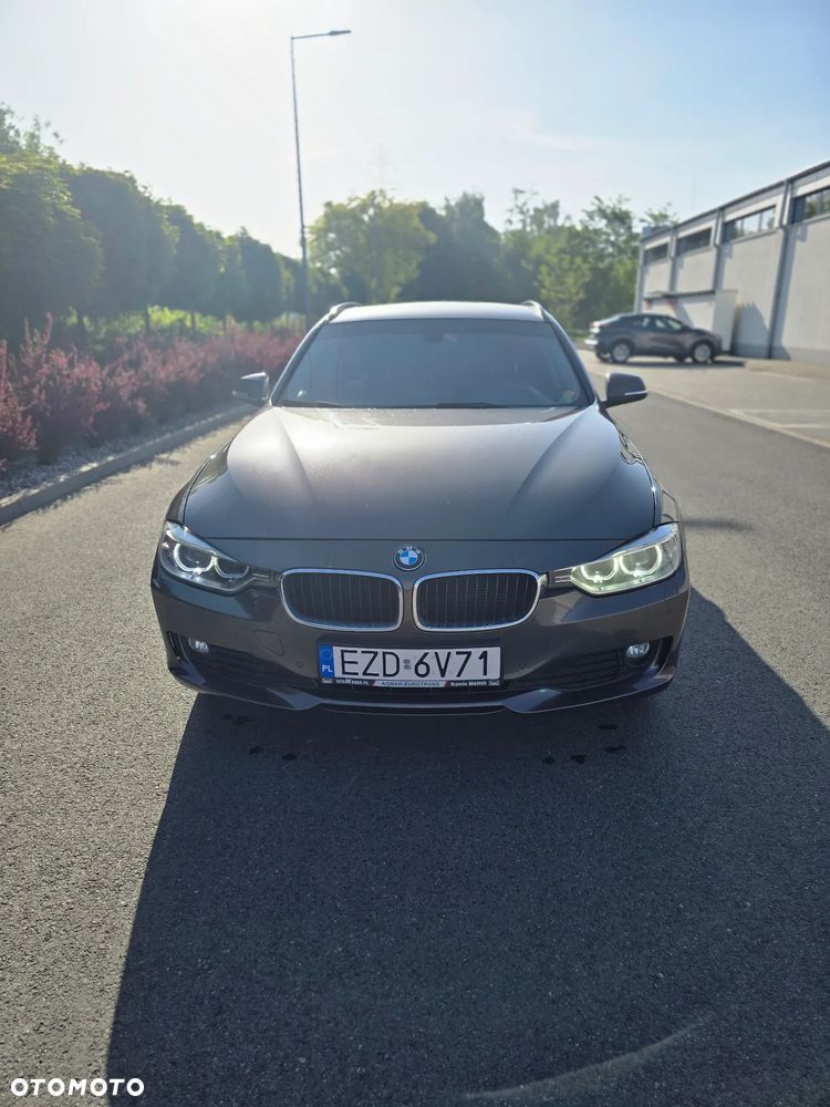 BMW Seria 3 318d - 2