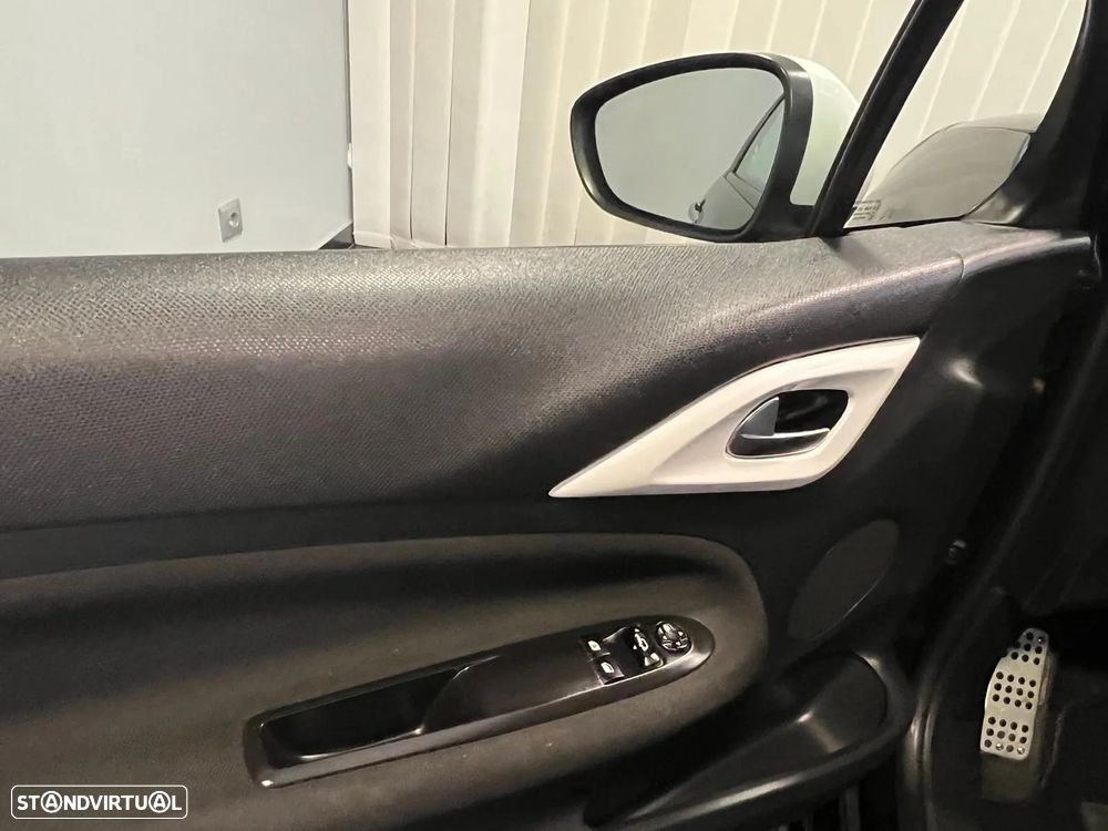 Citroën DS3 1.6 e-HDi So Chic ETG6 - 13