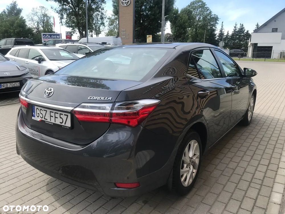 Toyota Corolla 1.6 Classic Plus - 9