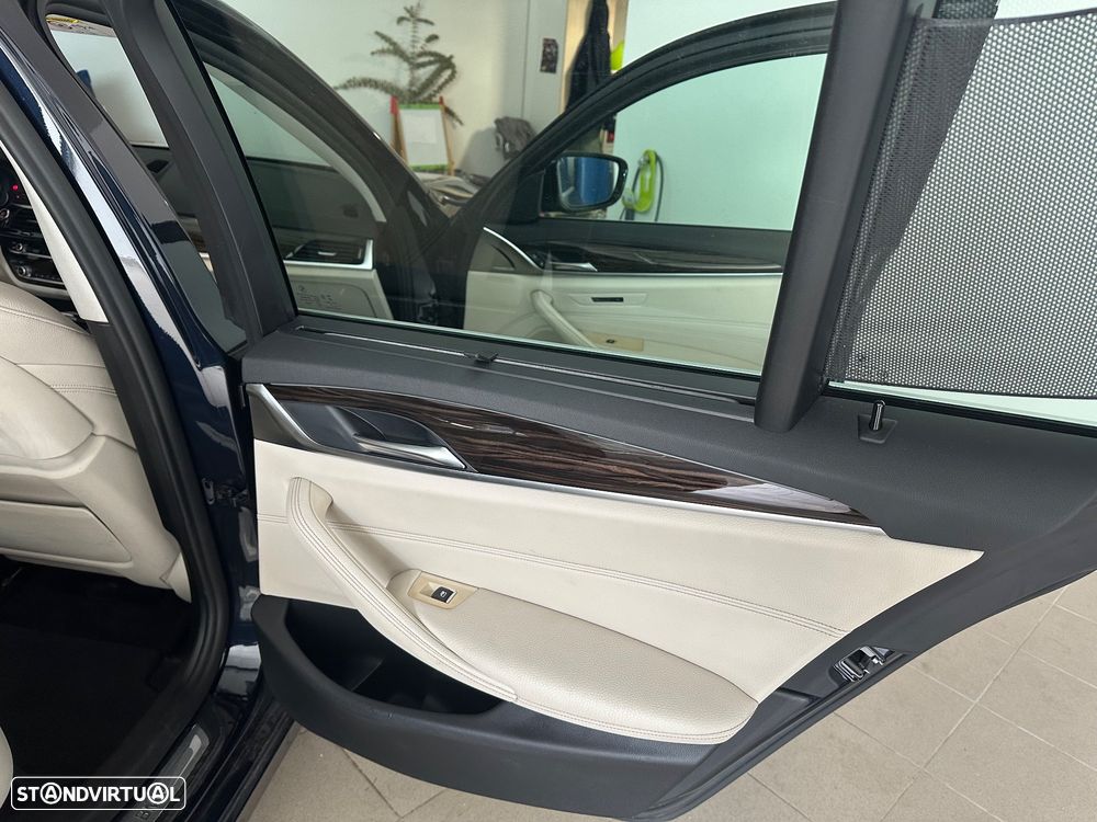 BMW 530 d Auto - 14
