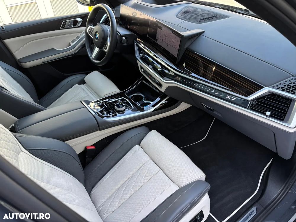 BMW X7 xDrive40i AT MHEV - 13
