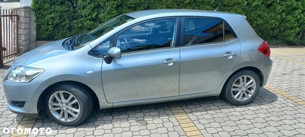 Toyota Auris - 4