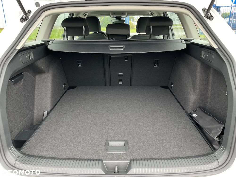 Volkswagen Golf - 17