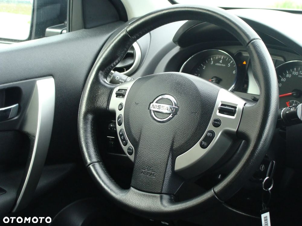 Nissan Qashqai - 13