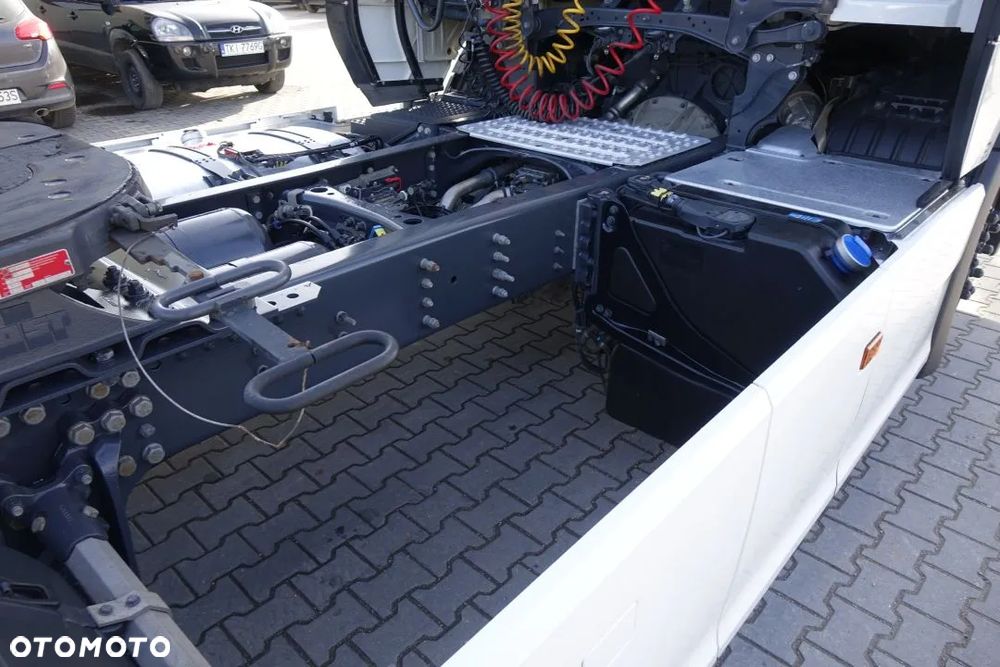 Scania 500R / NGS/ SUPER / EURO 6 / STANDARD / AUTOMAT / RETARDER / LODÓWKA / SILNIK NOWEJ GENERACJI - 18