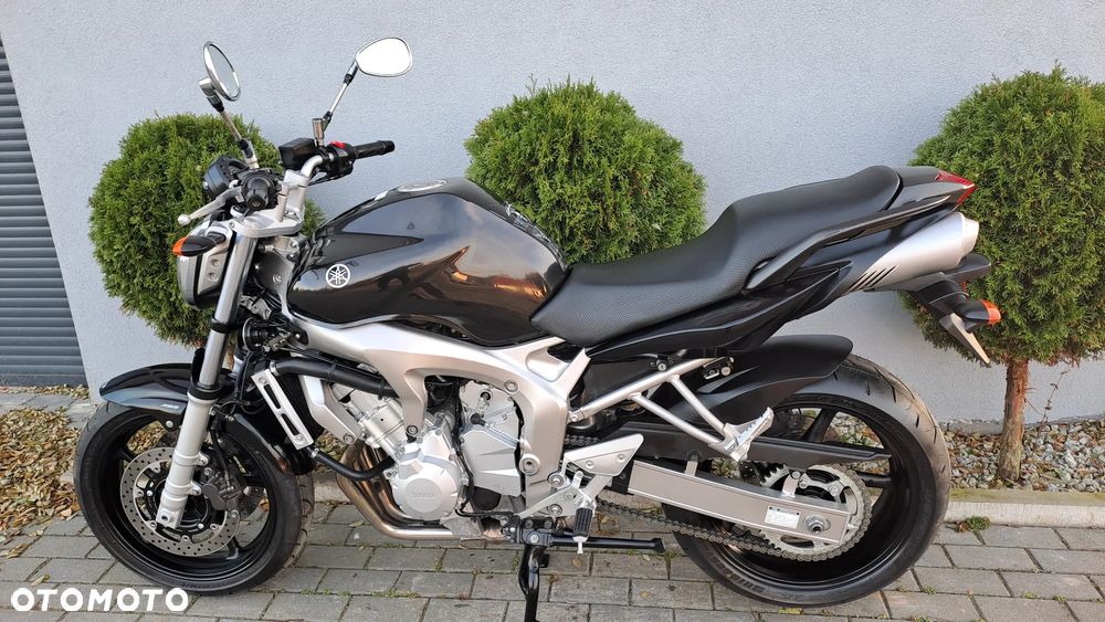 Yamaha FZ - 39
