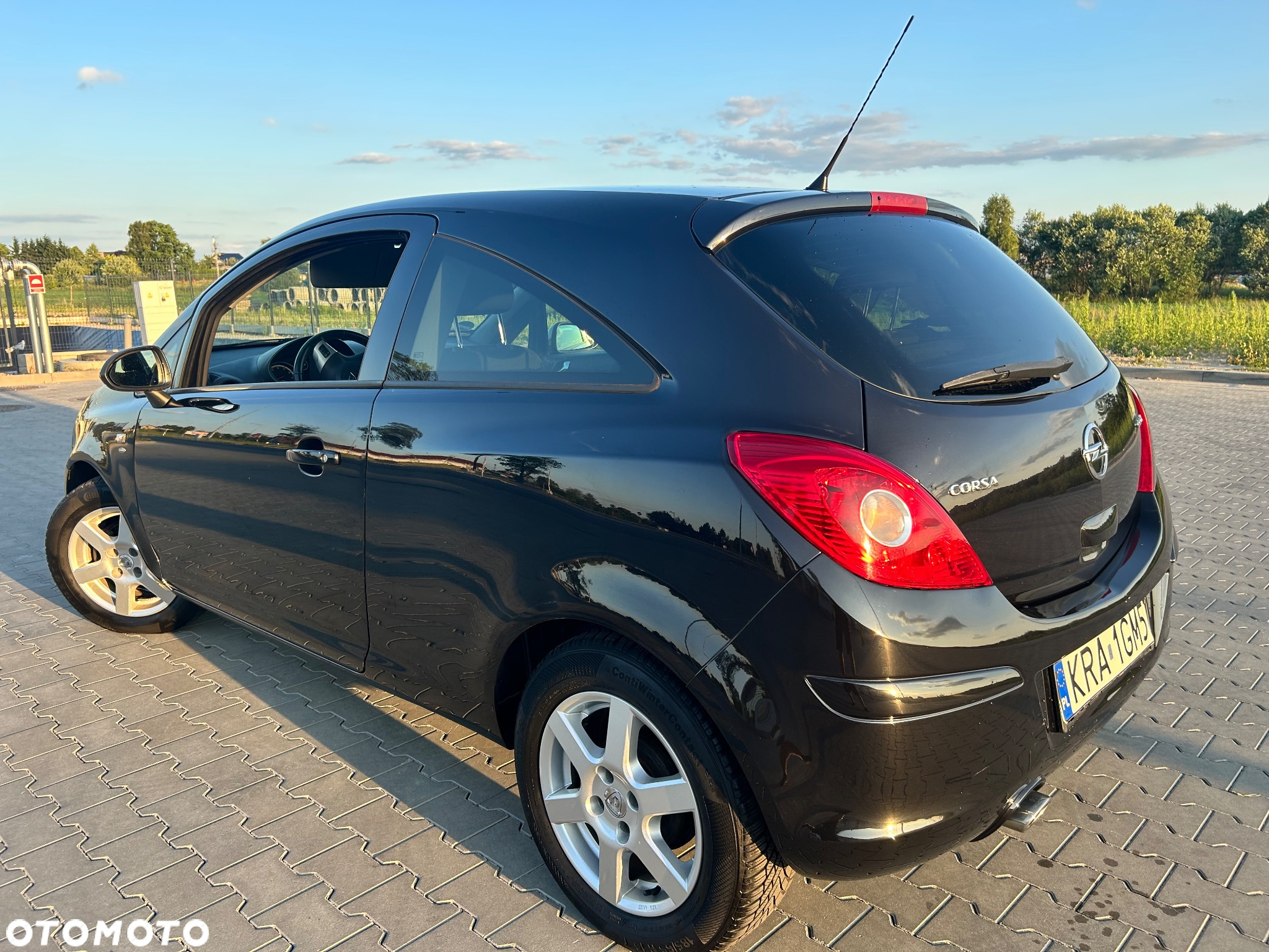 Opel Corsa 1.2 16V Essentia - 6