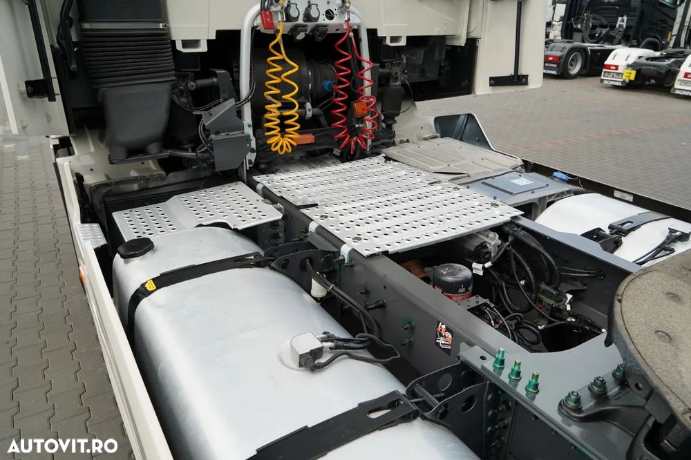 Renault T 520 / RETARDER / PIELE / LIMITED / TEAM ALPINE 66/99 - 14