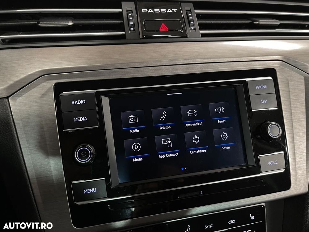 Volkswagen Passat 1.5 TSI ACT DSG Trendline - 17