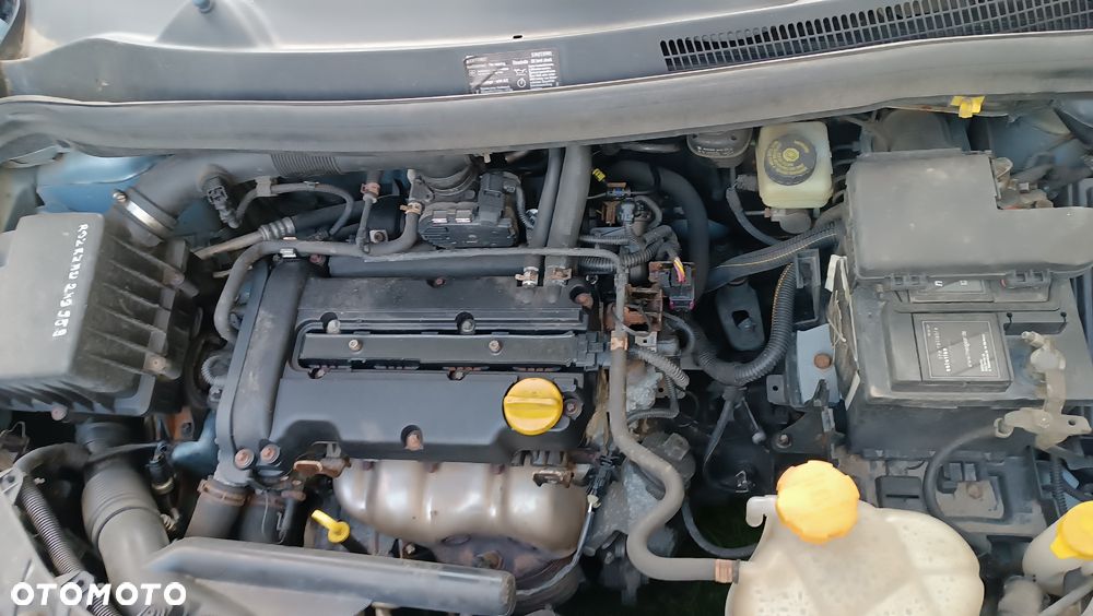 Opel Corsa - 8