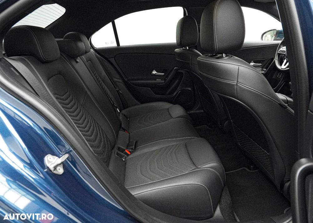 Mercedes-Benz A 200 d Sedan 8G-DCT Edition 2021 - 17