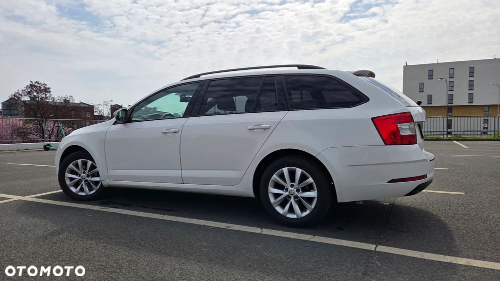 Skoda Octavia 1.6 TDI Ambition - 5