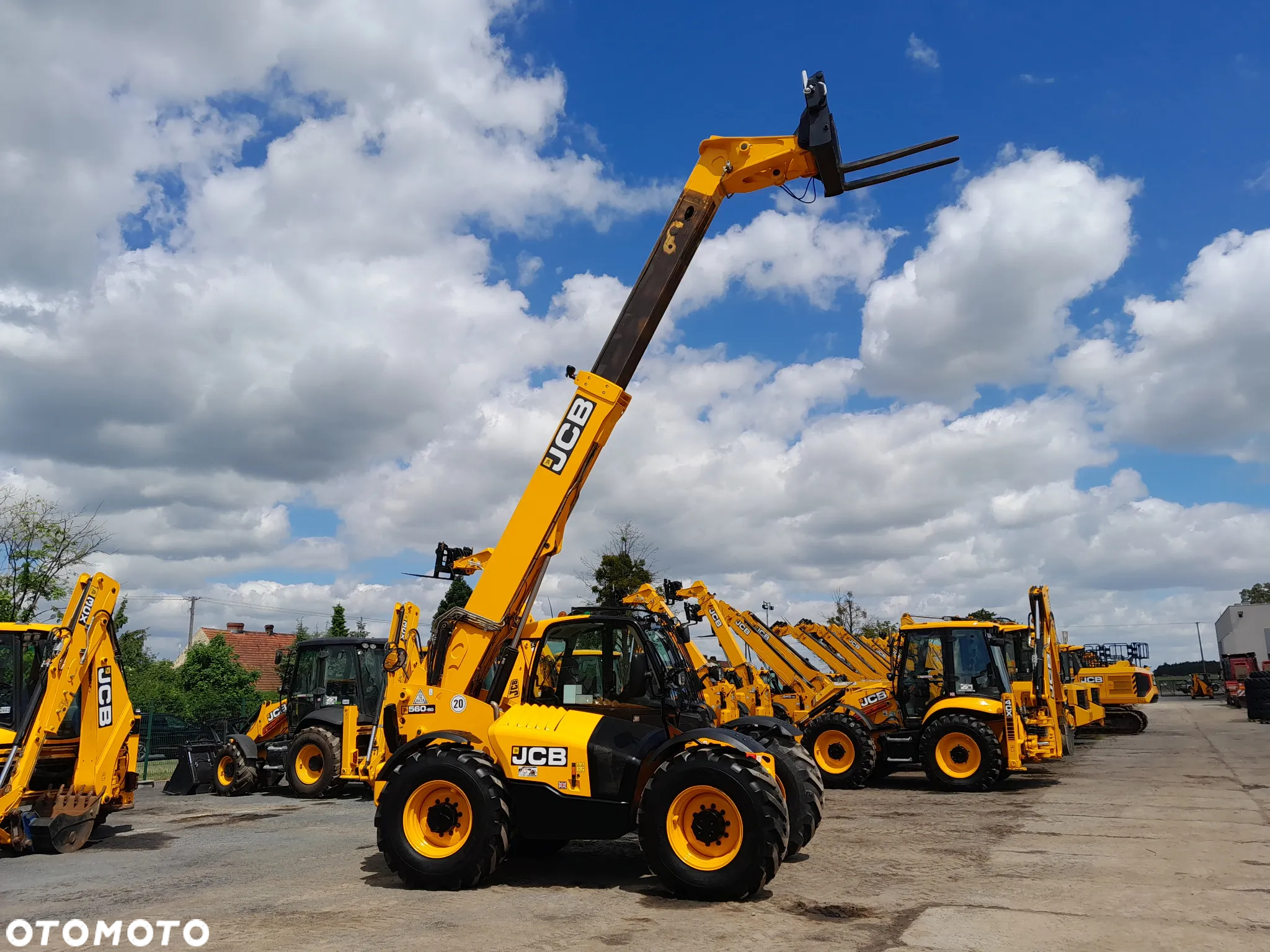 JCB 560-80 - 10