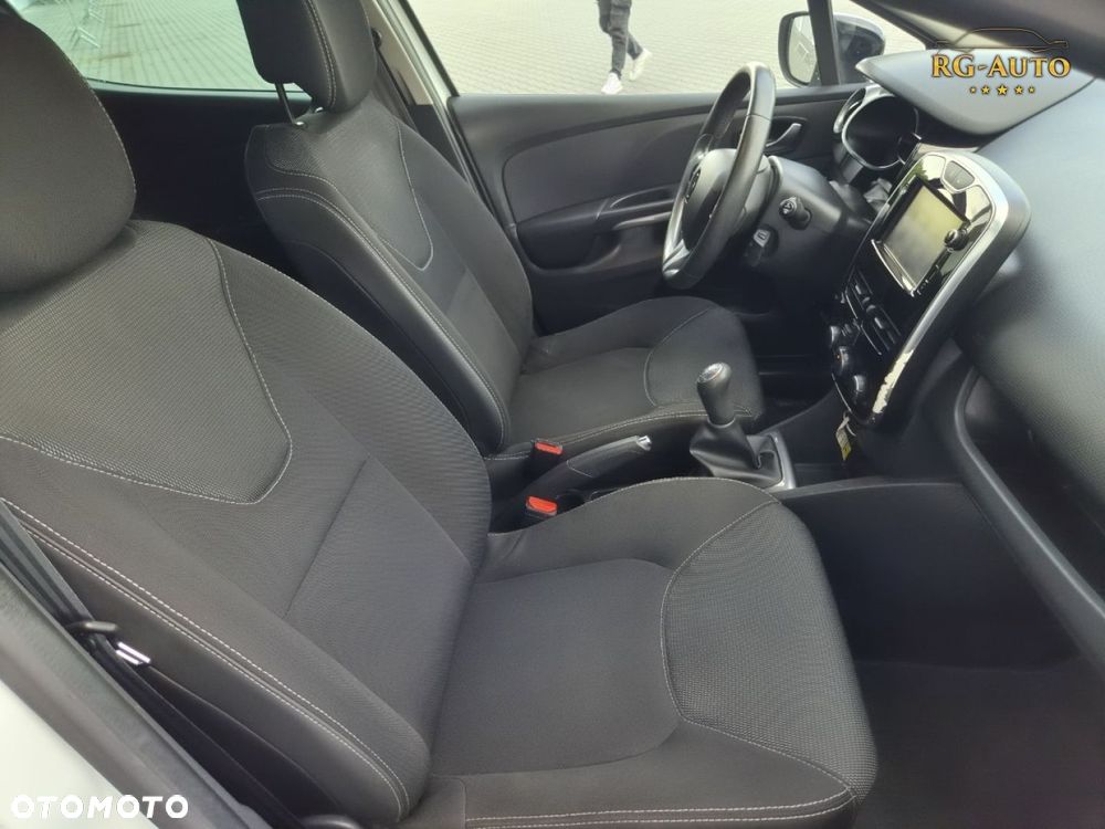 Renault Clio - 16