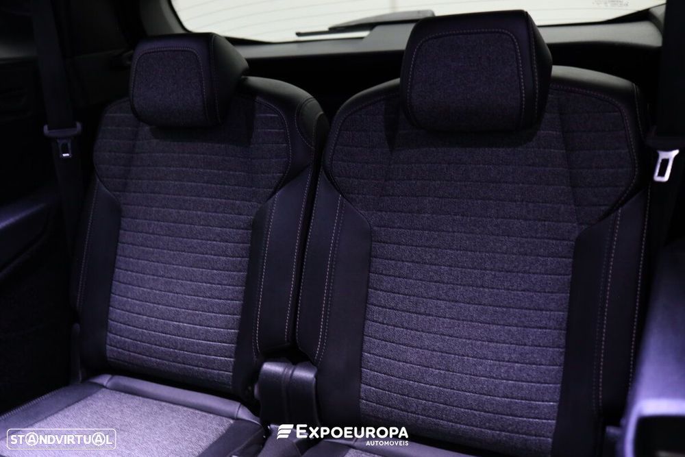 Peugeot 5008 1.2 Hybrid Allure Pack e-DCS6 - 24