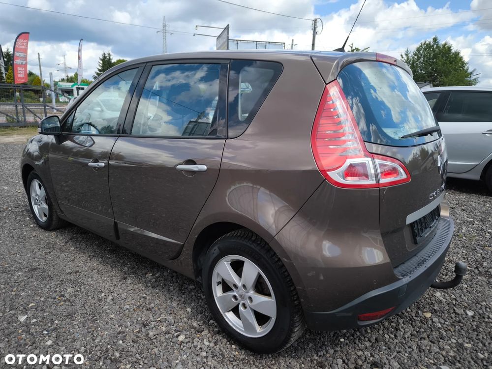 Renault Scenic 2.0 16V 140 CVT Dynamique - 9