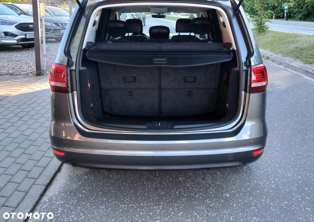 Volkswagen Sharan 2.0 TDI DSG Highline Black Style - 39