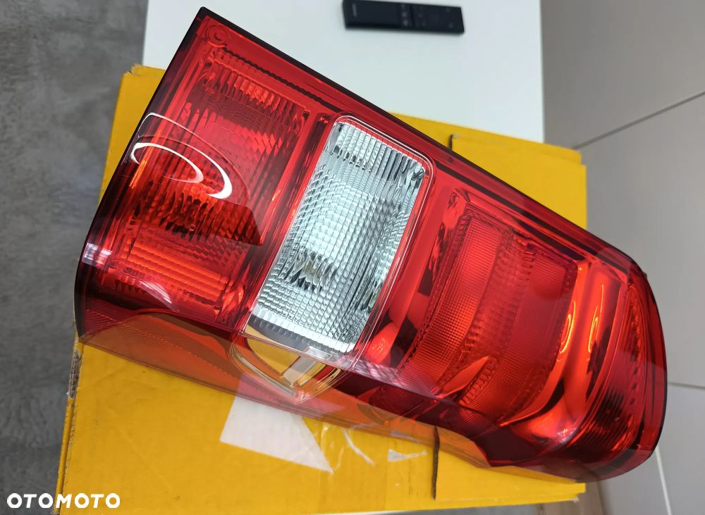 Nowa lampa tylna prawa Mercedes V-klasa VITO W447 LIFT 2SK011581 - 1