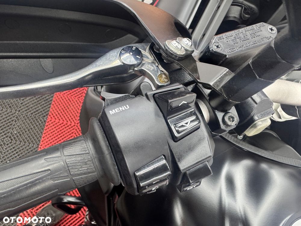 Yamaha Super Tenere - 25