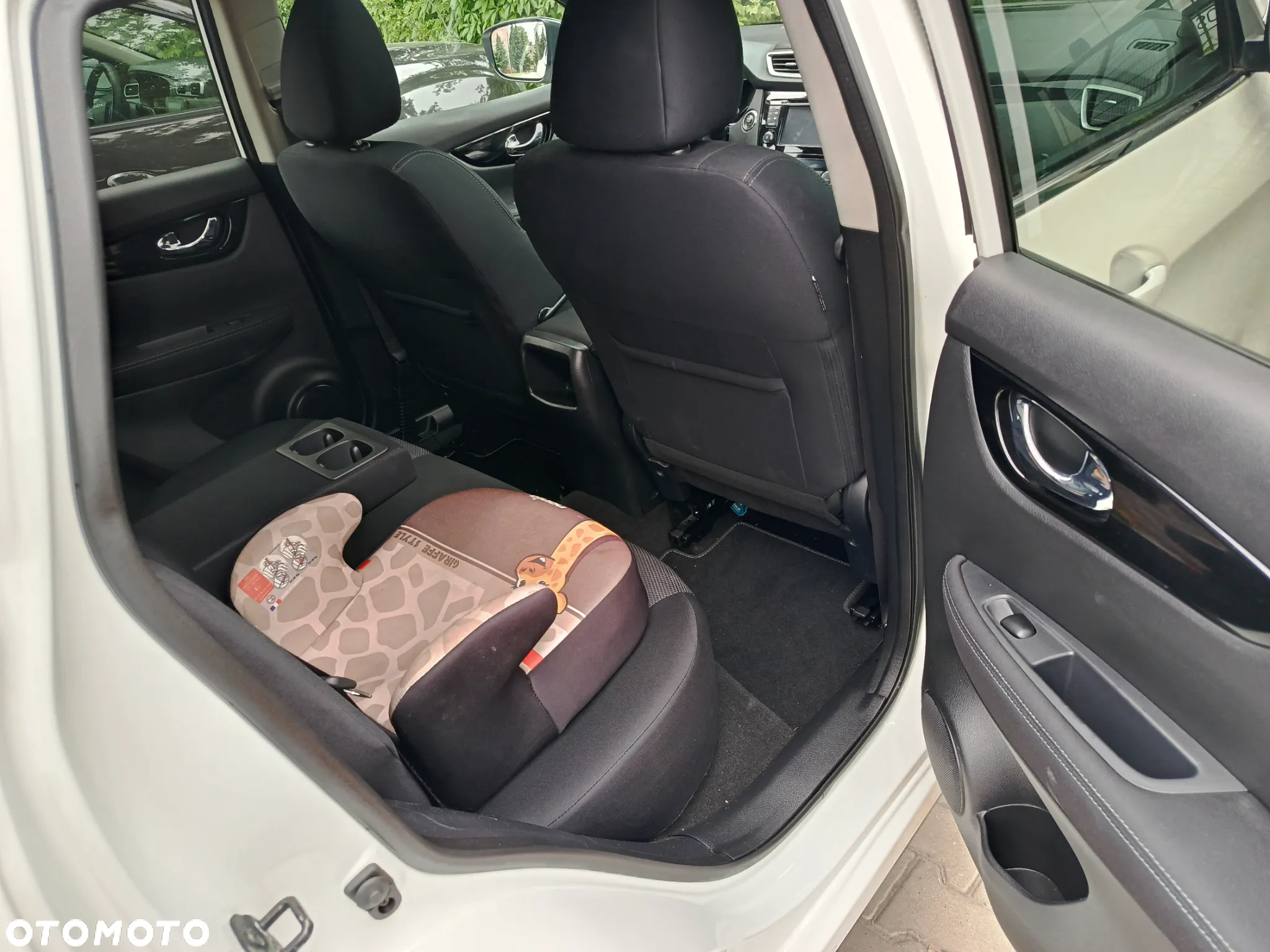 Nissan Qashqai 1.2 DIG-T N-Connecta EU6 - 26