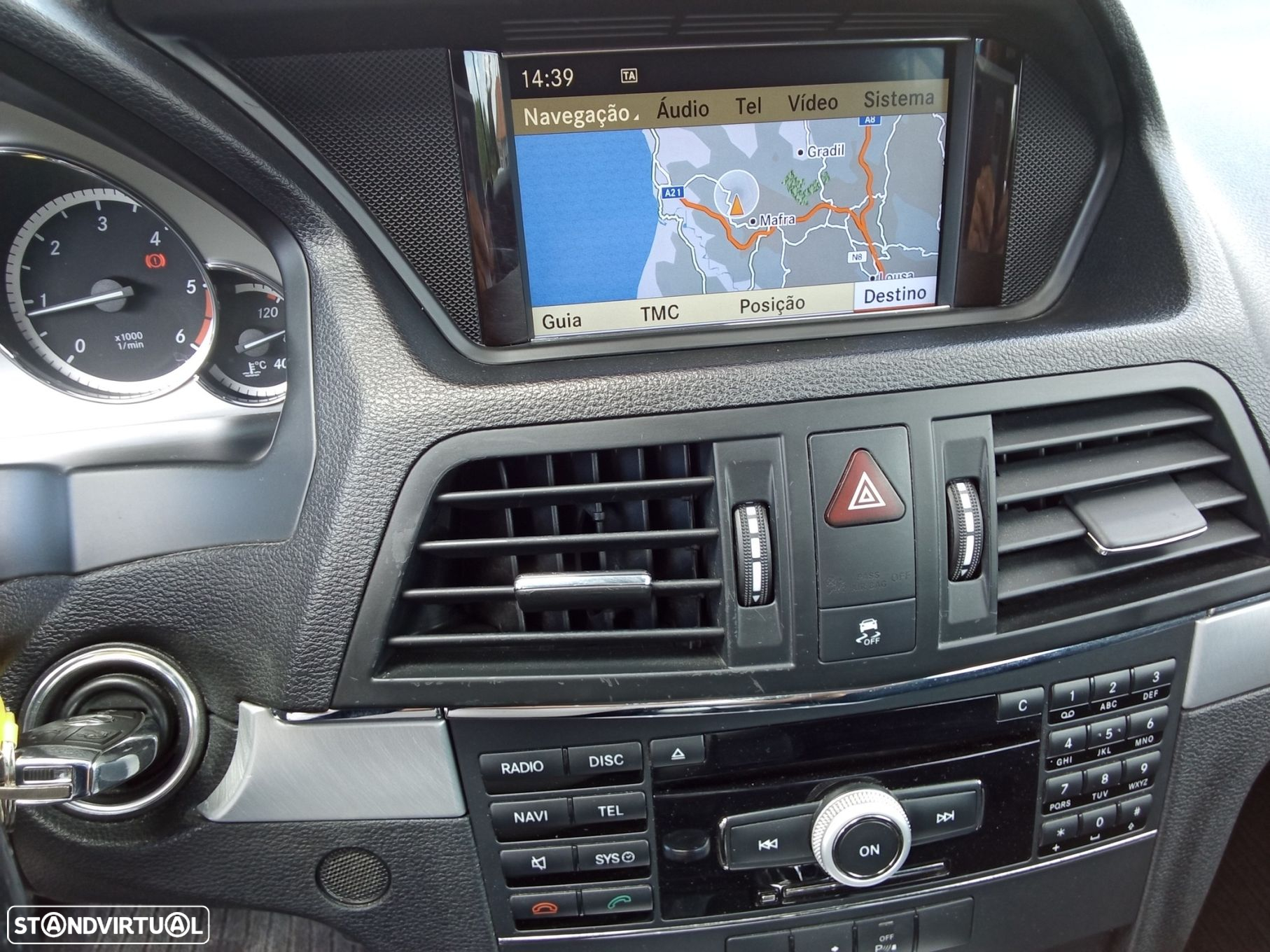 Mercedes-Benz E 250 CDi Avantgarde BlueEfficiency Auto. - 12