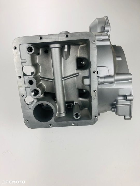 Moto Guzzzi Breva Nevada blok silnika krater NOWY - 7