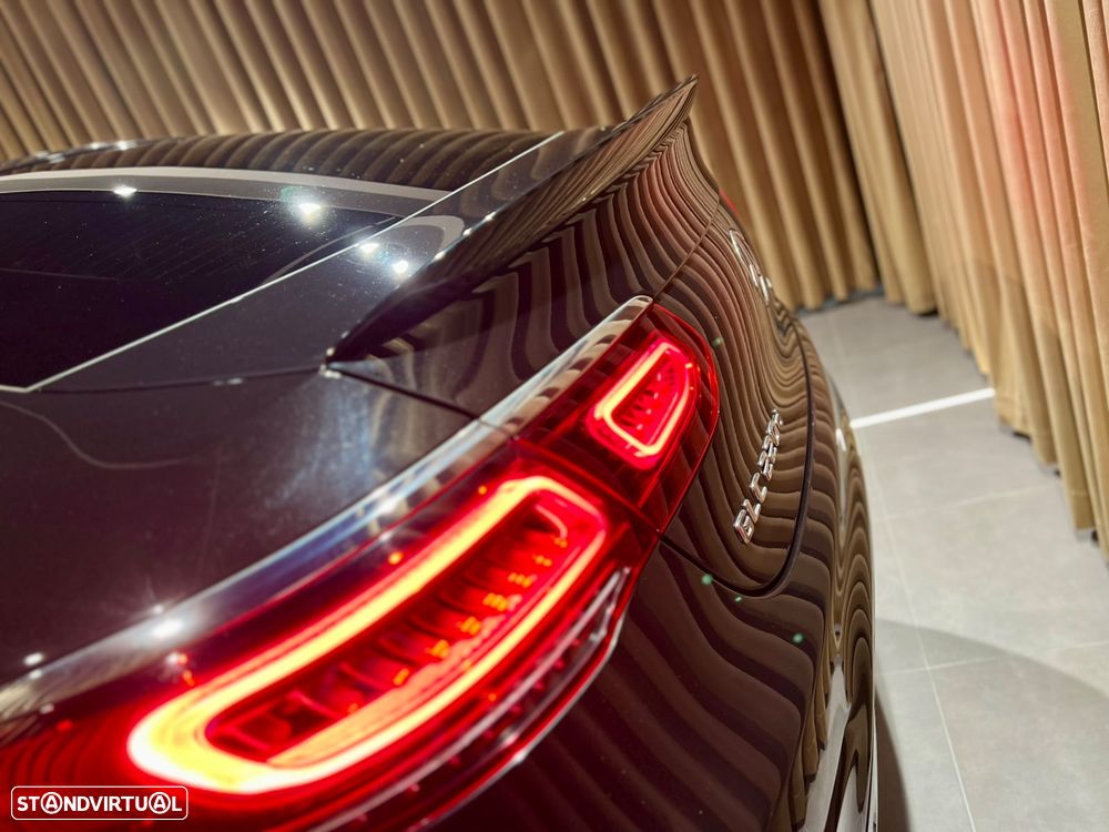 Mercedes-Benz GLC 220 d 4Matic 9G-TRONIC Exclusive - 4
