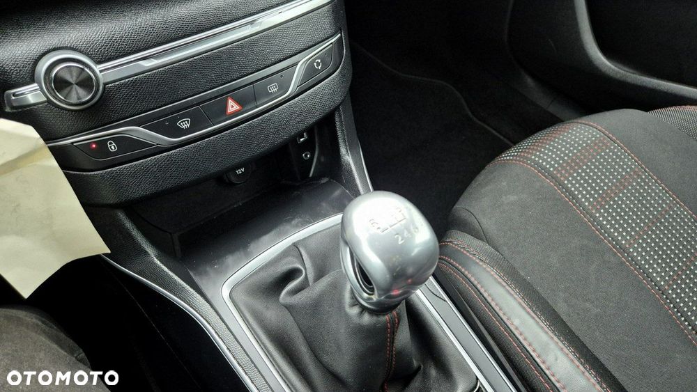 Peugeot 308 - 14