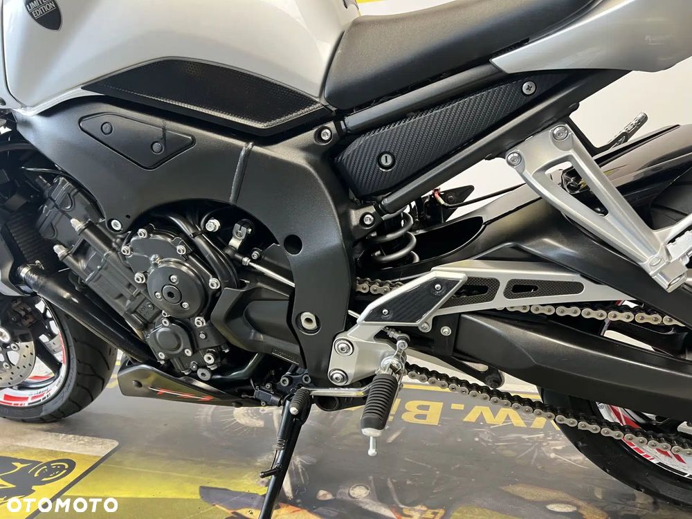 Yamaha FZ - 14