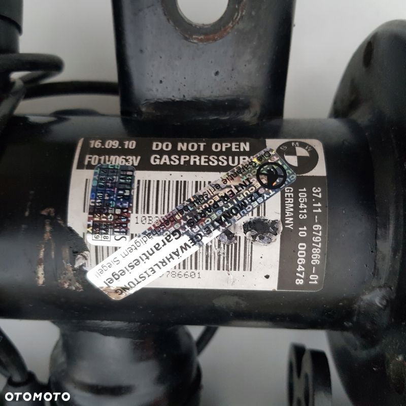 BMW F07 AMORTYZATOR PRZEDNI P/L 6797866 6797865 - 3
