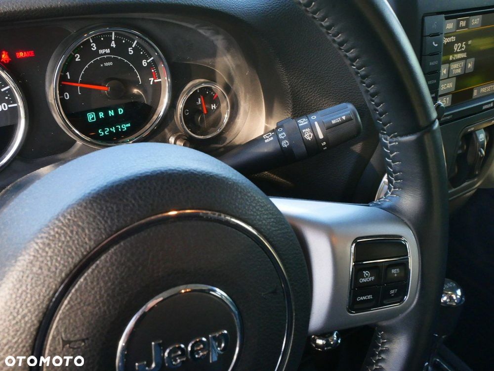 Jeep Wrangler 3.6 Unlim X - 23