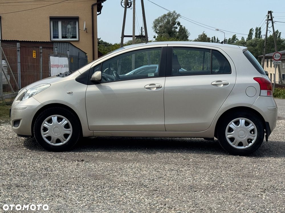 Toyota Yaris 1.33 Sol - 12