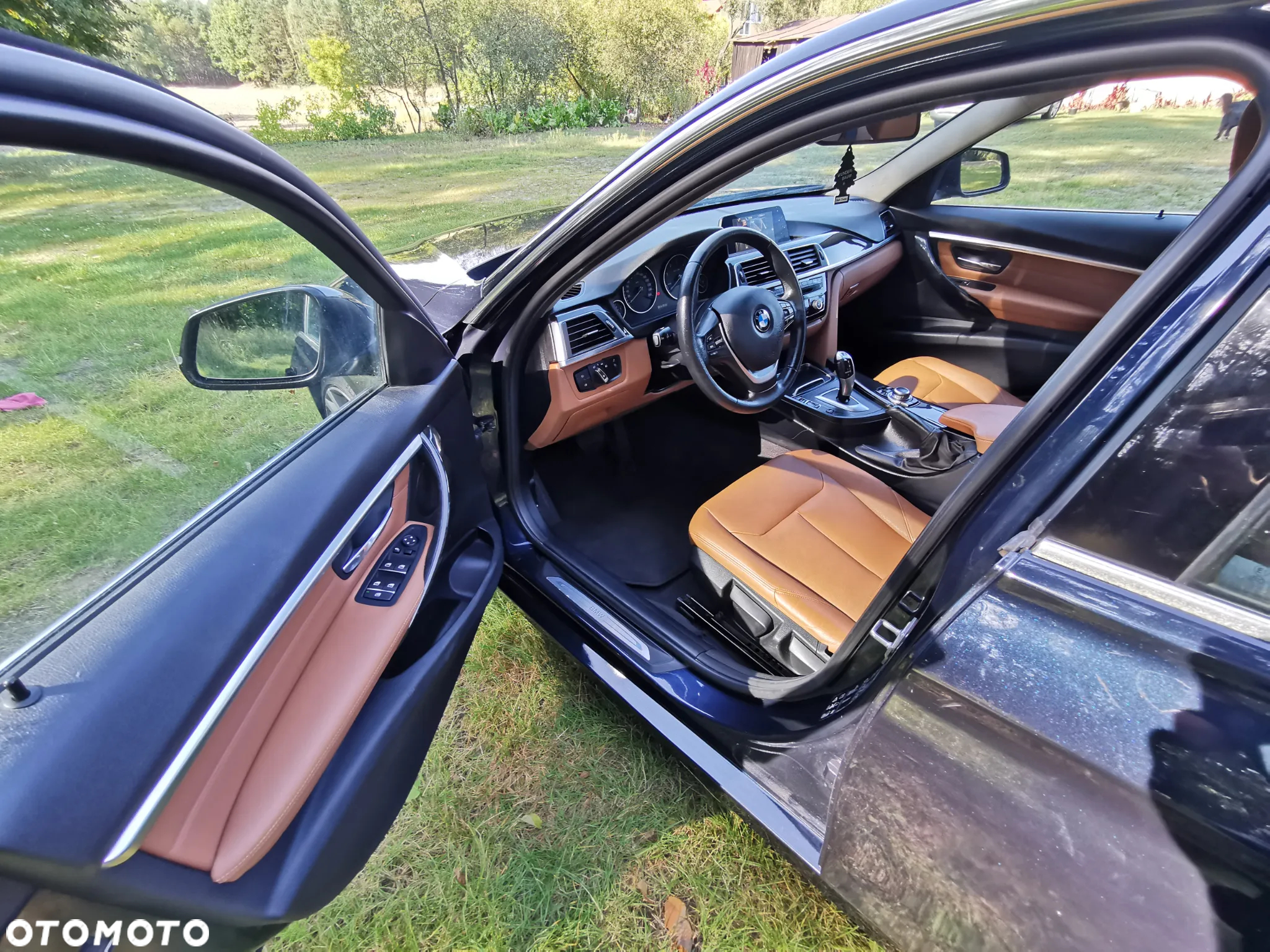 BMW Seria 3 320d Luxury Line - 12