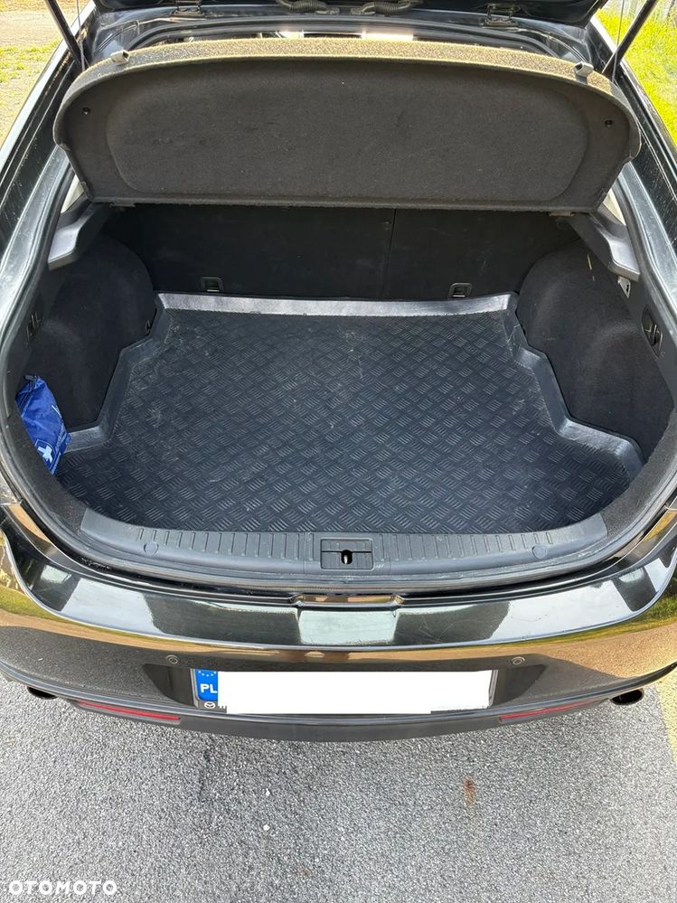 Mazda 6 2.0 Exclusive + - 9